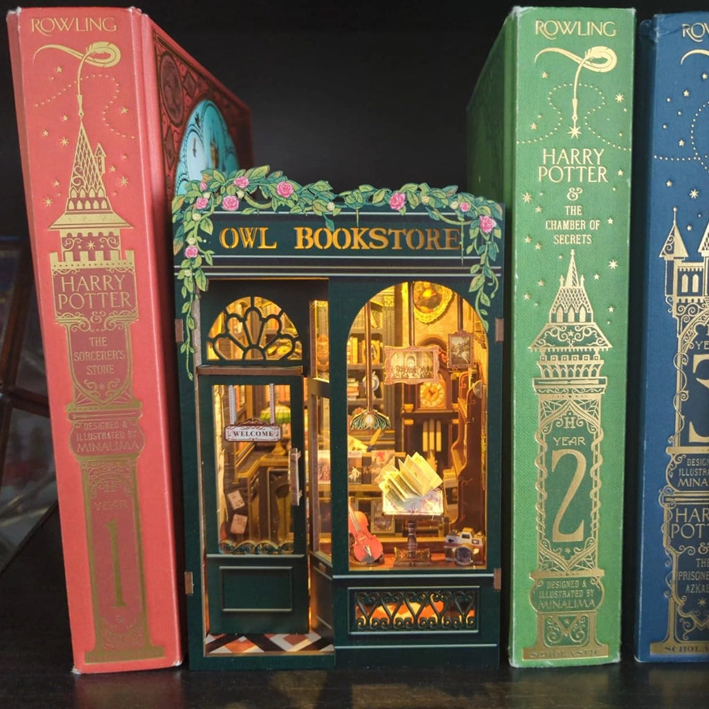 Green Owl Bookstore - DIY Wooden Miniature Kit